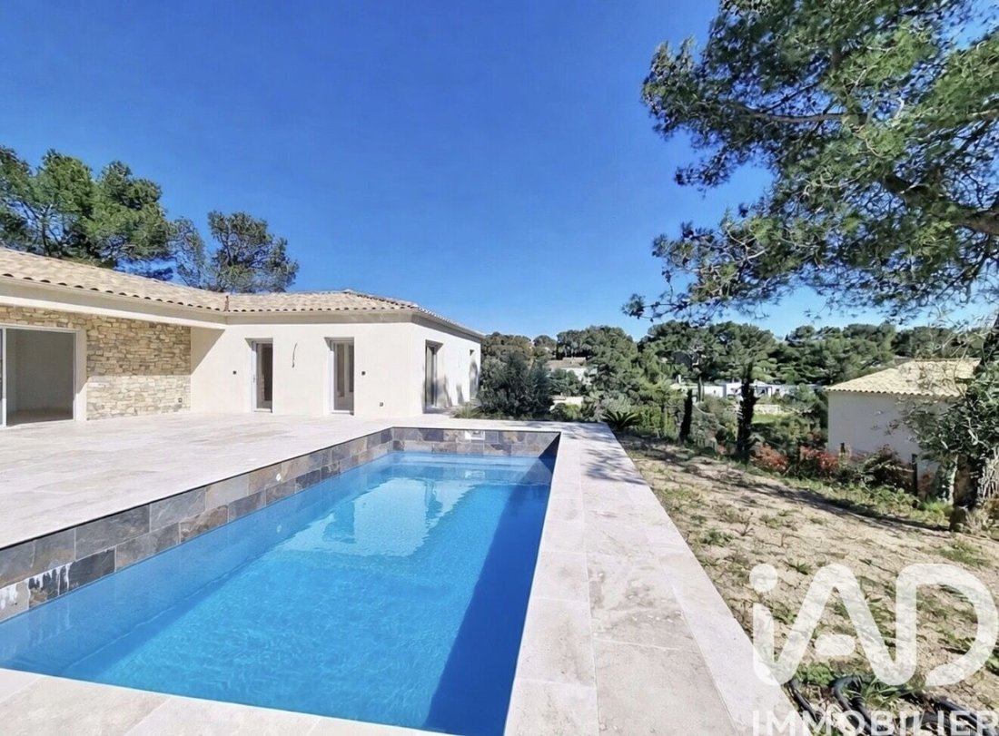 Maison à Nîmes, Occitanie, France 2 - 17658455