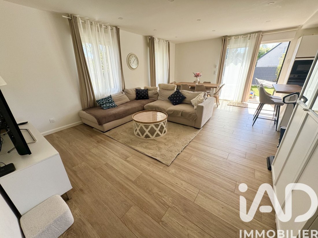 House in Loire-Cd, Saint-Pryve-Saint-Mesmin, France 4 - 17658375
