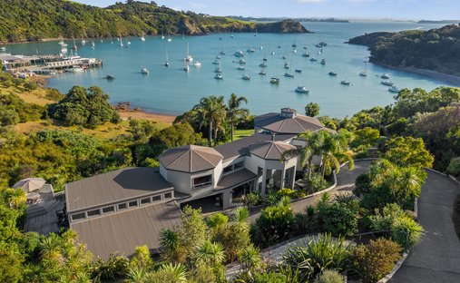 Waiheke Island, Auckland, New Zealand 1