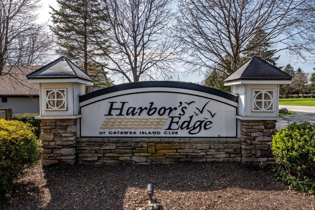 Condo in Port Clinton, Ohio, United States 3 - 17225867
