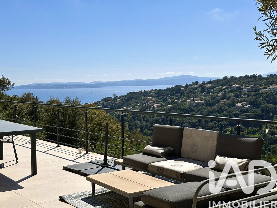 House in Les Issambres, Roquebrune-sur-Argens, France 1 - 17657429