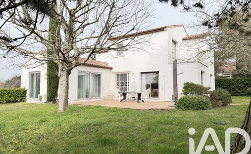House in Pontaillac, Royan, France 1