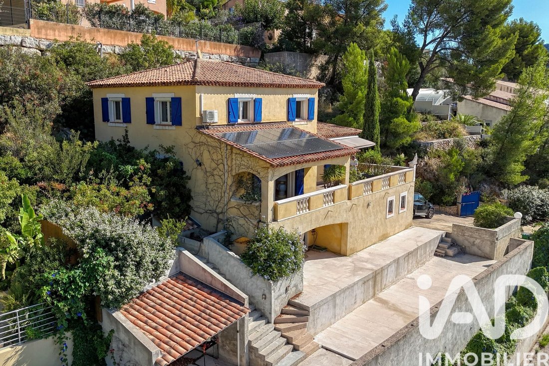 House in Toulon, Provence-Alpes-Côte d'Azur, France 1 - 17657471
