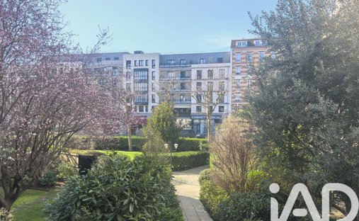 Apartment in Hôtel de Ville, Courbevoie, France 1