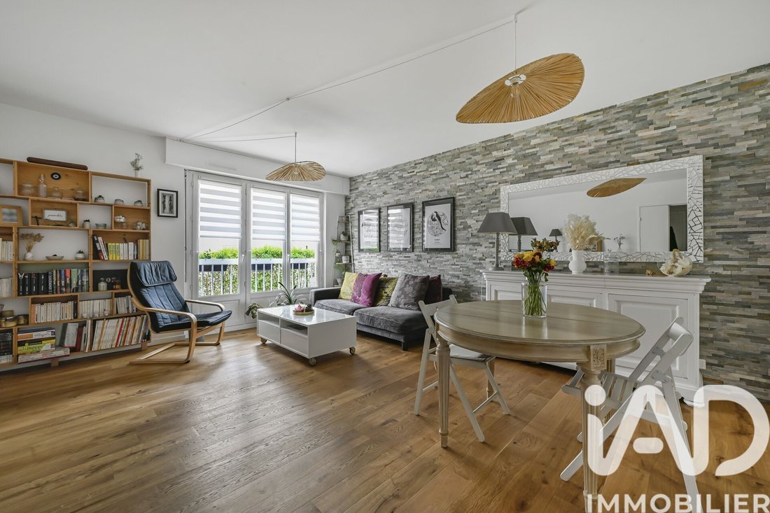 Apartment in Chatou, Ile-de-France, France 3 - 17658525