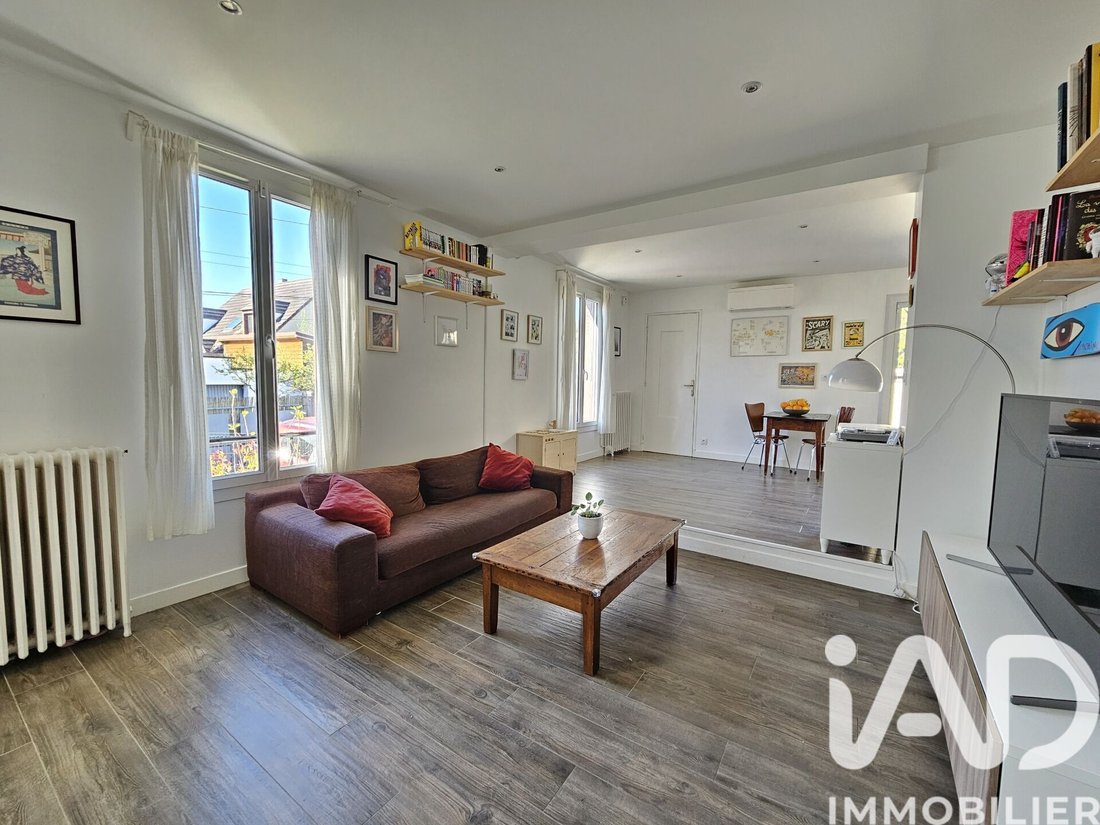 House in Foch, Maisons-Laffitte, France 1 - 17658698