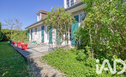 House in Lagny-sur-Marne, Ile-de-France, France 1