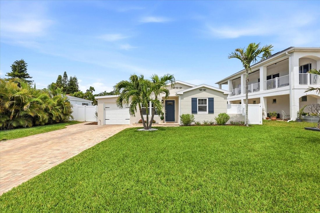 House in Belleair Beach, Florida, United States 3 - 17659893