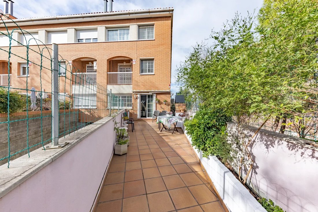 Villa in Molins de Rei, Catalonia, Spain 3 - 17237024