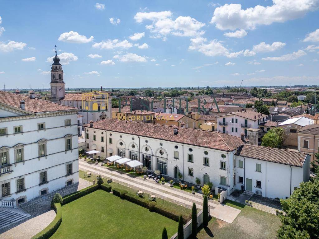 Villa in Mozzecane, Veneto, Italy 2 - 17656709