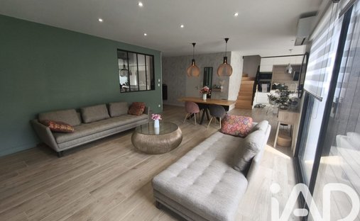 House in Maxime Vedy, Paray-Vieille-Poste, France 1
