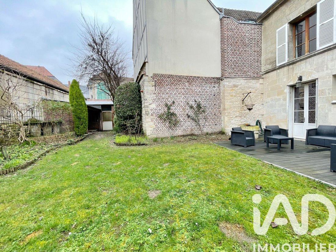 House in Compiegne, Hauts-de-France, France 2 - 17658390