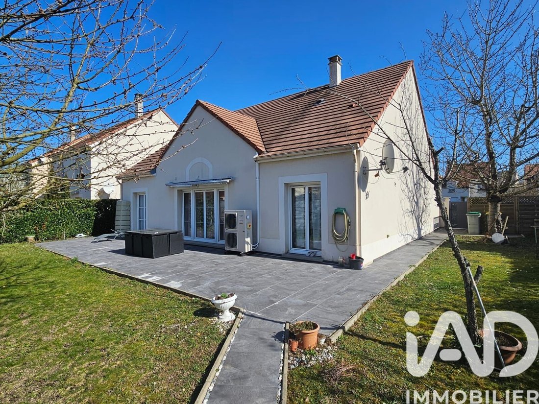 Maison à Les Hauldres Ouest, Moissy-Cramayel, France 1 - 17657911