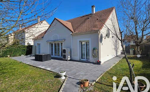 Maison à Les Hauldres Ouest, Moissy-Cramayel, France 1