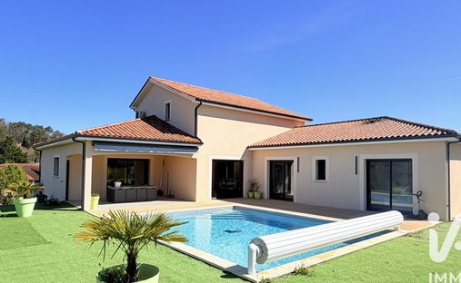 House in Est, Trélissac, France 1