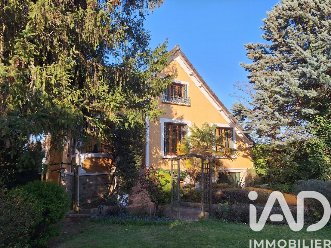House in Domont, Ile-de-France, France 1 - 17658101