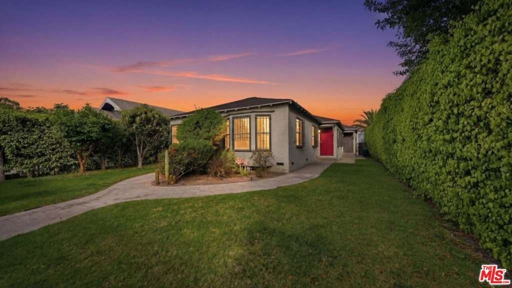 Los Angeles, California, United States 1 - 17659785