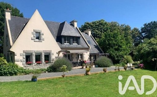 Casa a Plouegat-Guerand, Bretagna, Francia 1