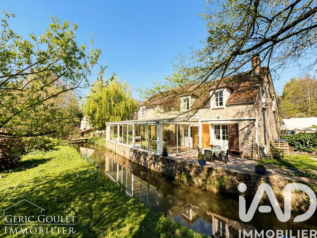 House in Bullion, Ile-de-France, France 1 - 17658371