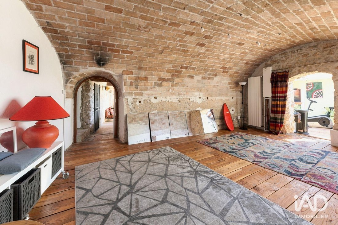 House in Saint-Martin-de-la-Brasque, Provence-Alpes-Côte d'Azur, France 5 - 17658675