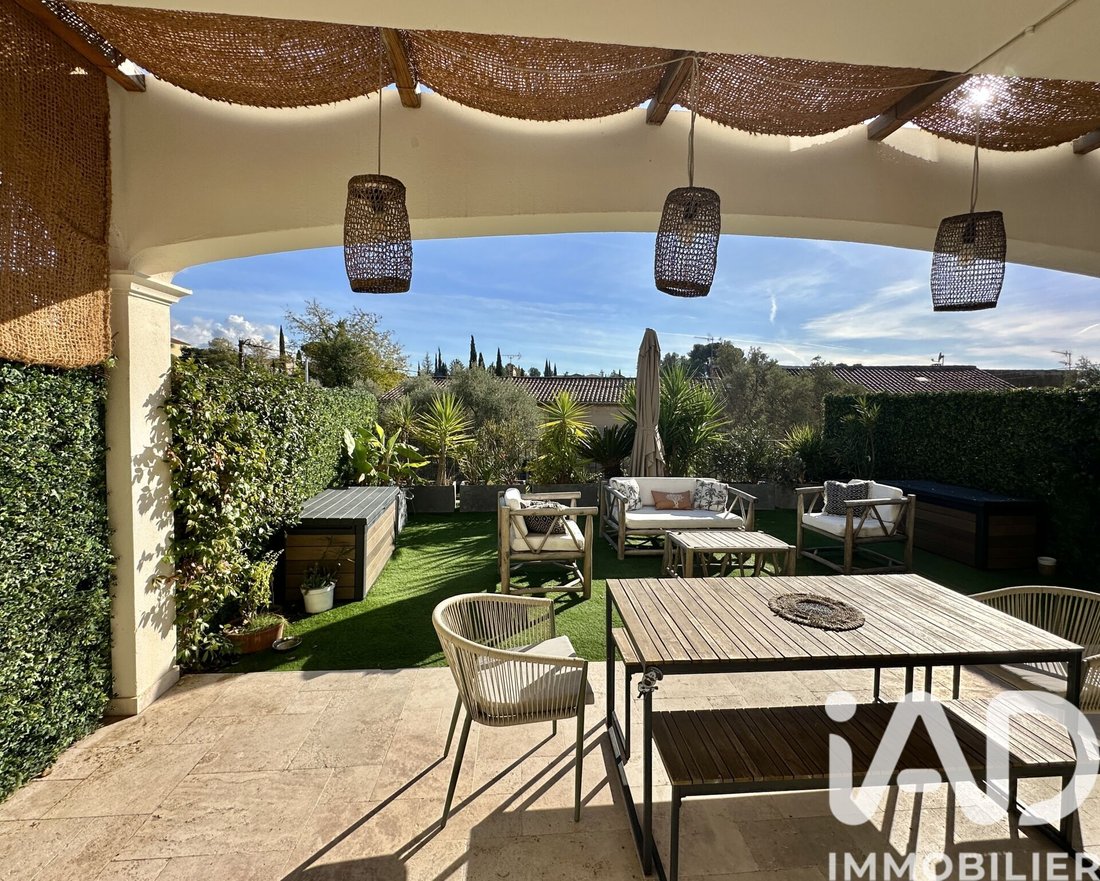 House in Le Castellet, Provence-Alpes-Côte d'Azur, France 1 - 17657339