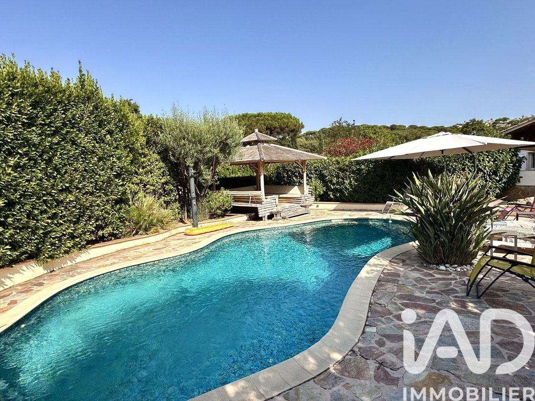House in Ville-Les Saquedes-Le Bouillonnet, Sainte-Maxime, France 2 - 17657501