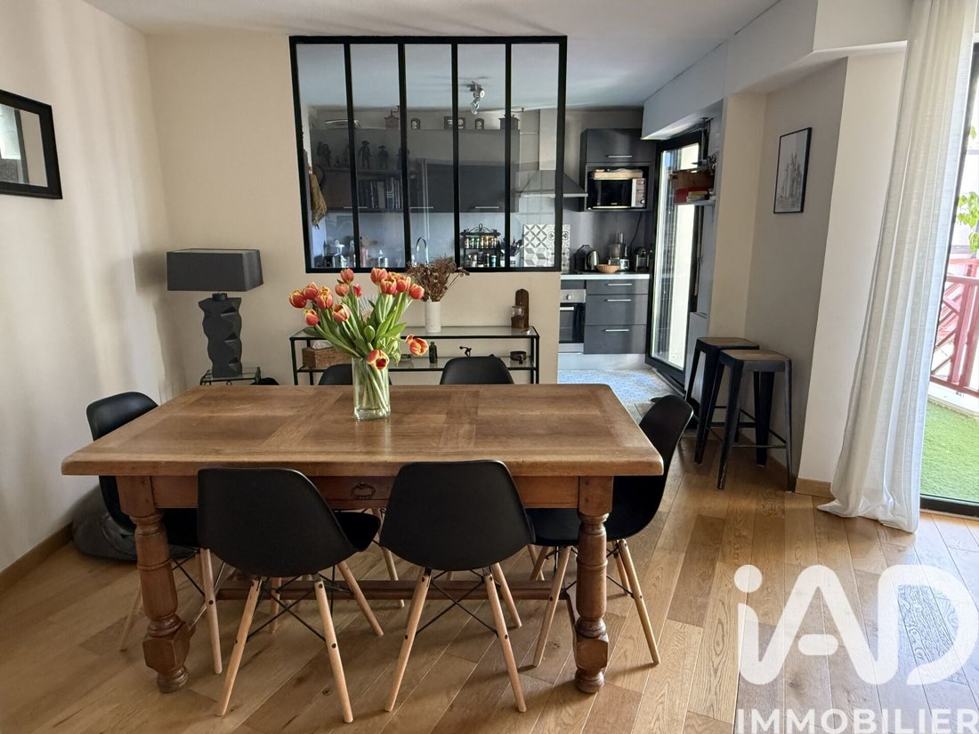 Apartment in Caudéran-Barrière Judaïque, Bordeaux, France 2 - 17657499