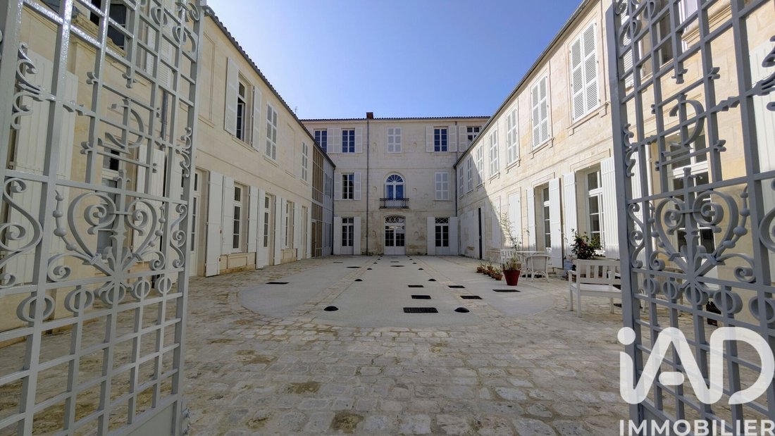 Apartment in Centre Ville Nord, Rochefort, France 1 - 17658077