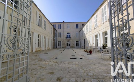 Apartment in Centre Ville Nord, Rochefort, France 1