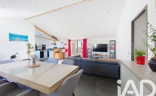 House in Loix, Nouvelle-Aquitaine, France 1