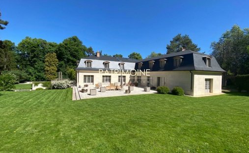 Villa in Jonchere-Malmaison-Saint Cucufa, Rueil-Malmaison, France 1