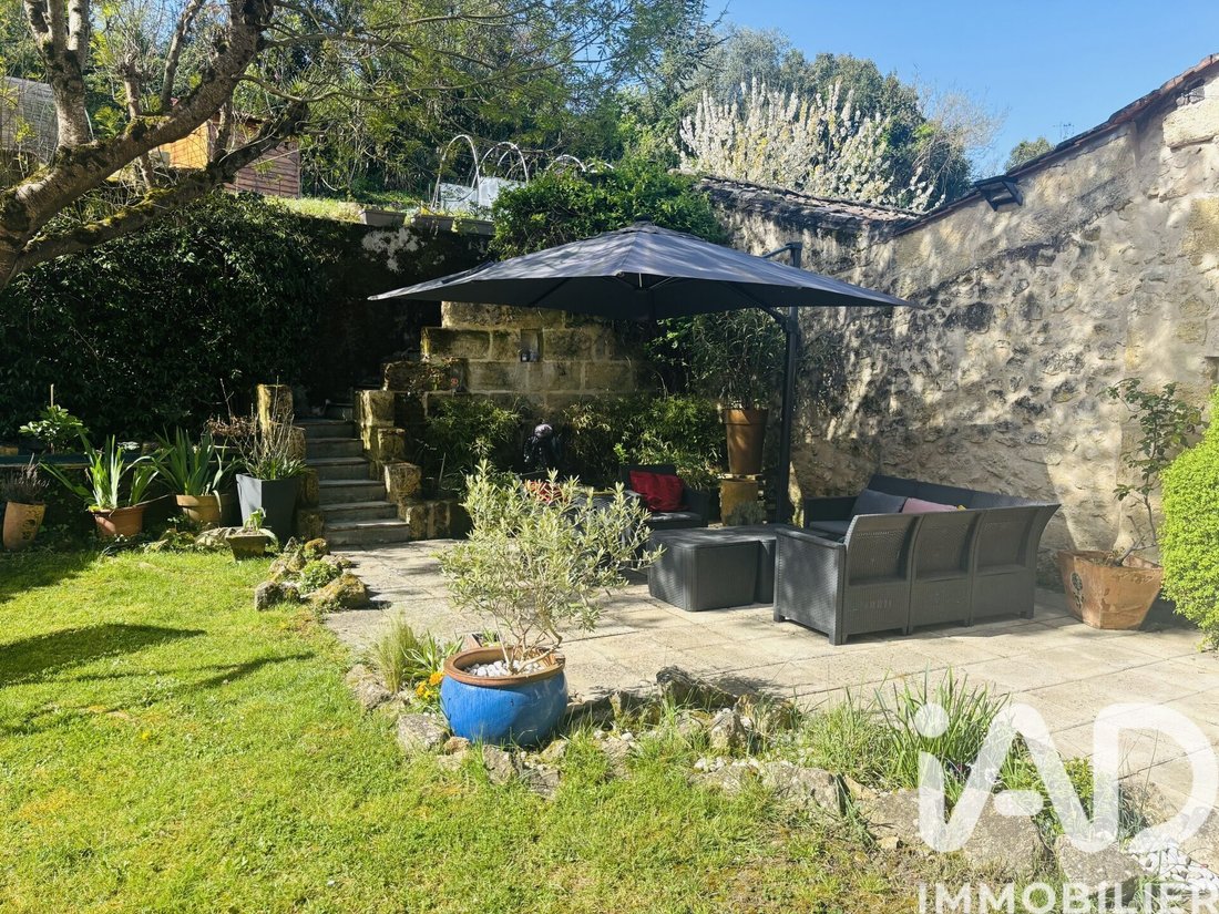House in Saint-Jean-de-Blaignac, Nouvelle-Aquitaine, France 2 - 17657343