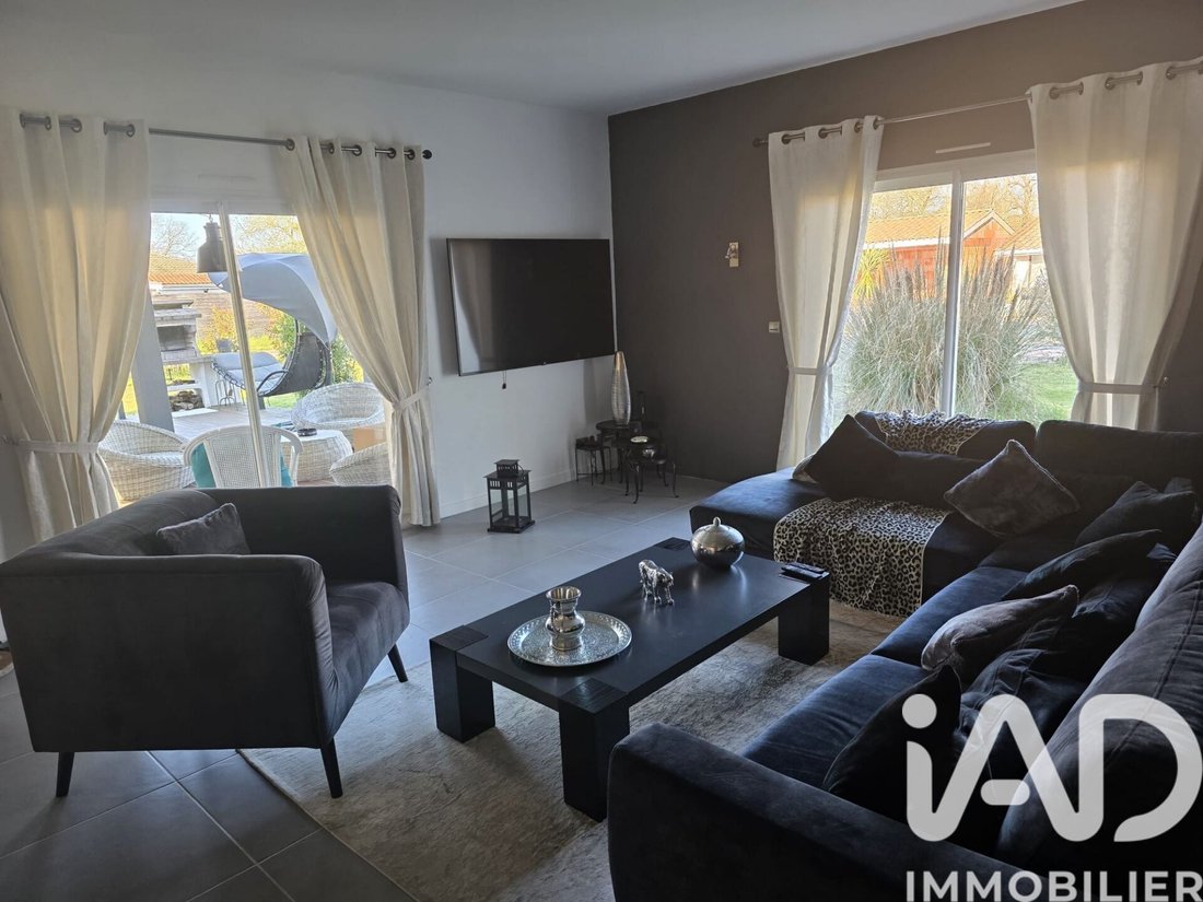 House in Parentis-en-Born, Nouvelle-Aquitaine, France 5 - 17658874