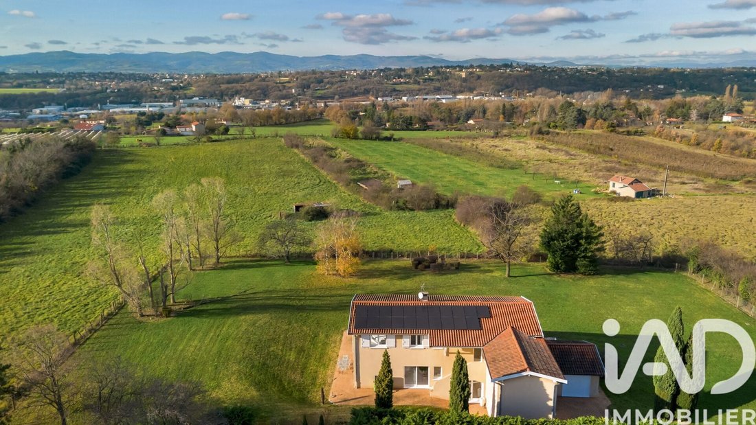 House in Basses-Barolles, Saint-Genis-Laval, France 1 - 17658507