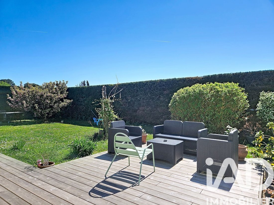 House in Saint-Medard-en-Jalles, Nouvelle-Aquitaine, France 3 - 17658702