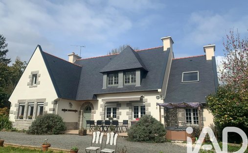 House in Plouegat-Guerand, Brittany, France 1