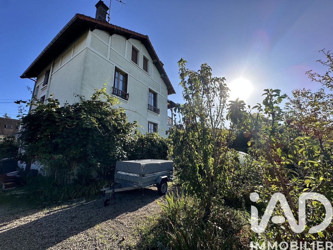 House in Chartrettes, Ile-de-France, France 1 - 17658137