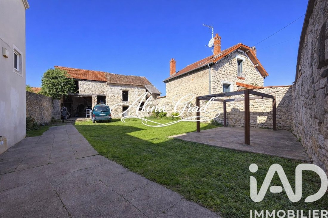House in Route Nationale, Pierrelaye, France 1 - 17658561