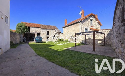 House in Route Nationale, Pierrelaye, France 1