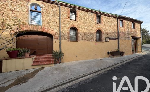 House in Tresserre, Occitania, France 1