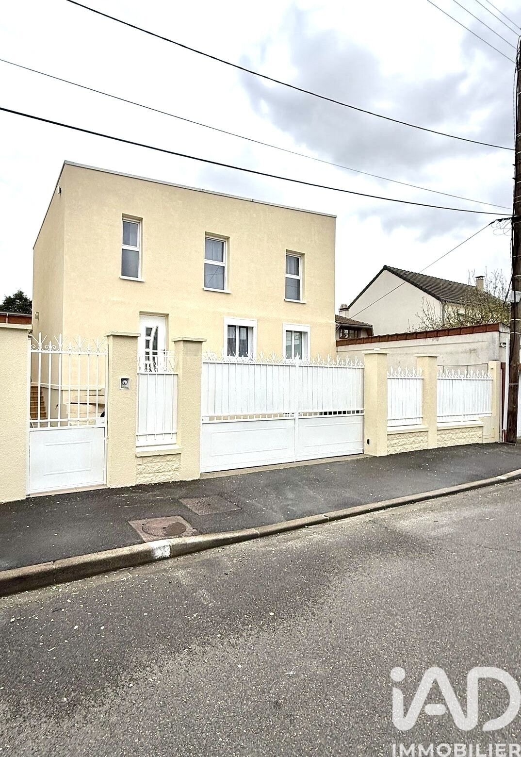 Haus in Maxime Vedy, Paray-Vieille-Poste, Frankreich 1 - 17657389