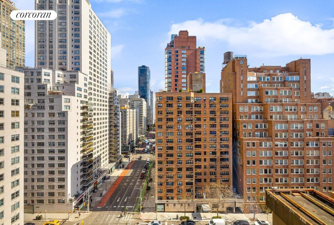 Co Op in New York, New York, United States 4 - 17659720