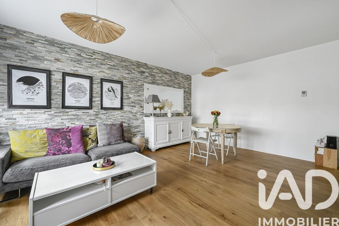 Apartment in Chatou, Ile-de-France, France 1 - 17658525