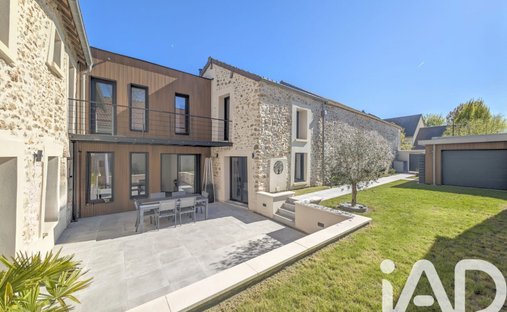 House in Les Alluets-le-Roi, Ile-de-France, France 1