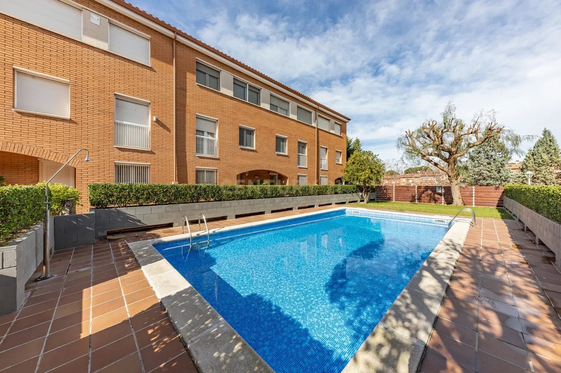 Villa in Molins de Rei, Catalonia, Spain 1 - 17237024