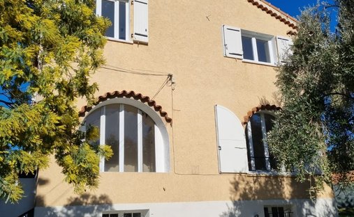 House in Hauts de Saint Jean-Hauts de l'Aubarede, Le Cannet, France 1