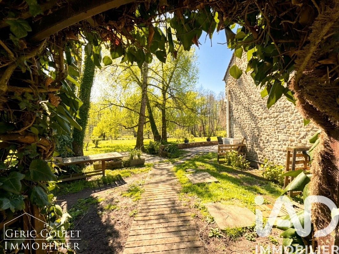 House in Bullion, Ile-de-France, France 2 - 17658371