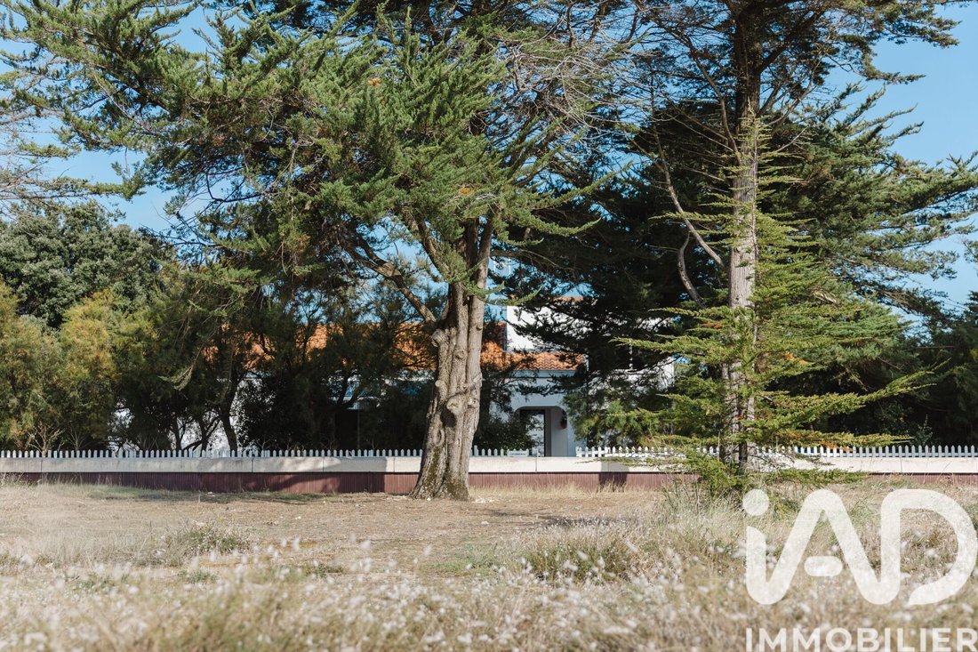 House in Ile-d'Aix, Nouvelle-Aquitaine, France 1 - 17657135