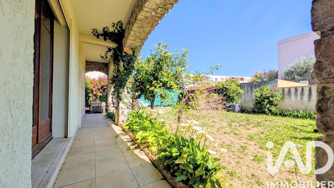 House in La Crau, Provence-Alpes-Côte d'Azur, France 4 - 17658704
