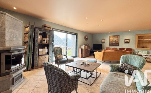House in Saint-Sigismond, Auvergne-Rhône-Alpes, France 1